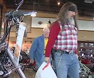 bikers donate baby stuff to homeless vet