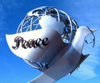 peace-sculpture-wausau.jpg