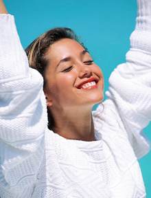 smiling-white-shirt
